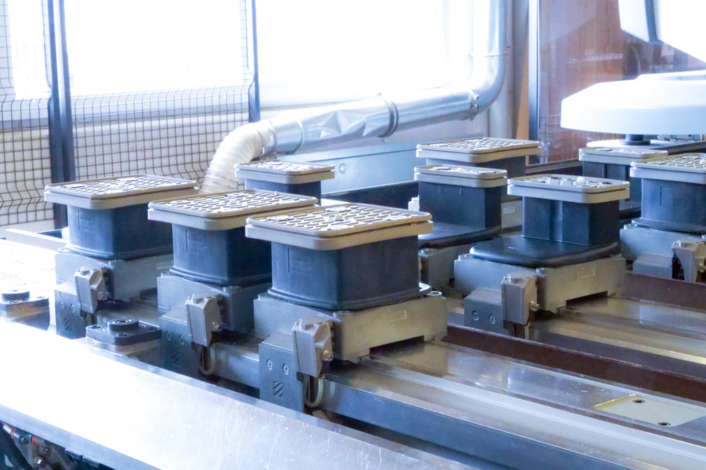 Dittus has been using the VCBL-B vacuum blocks for several years and is extremely satisfied with them.
